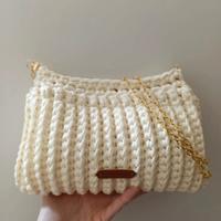 borsetta fatta a mano