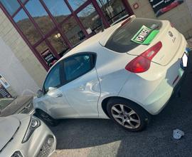 ALFA ROMEO Giulietta bianca 2010