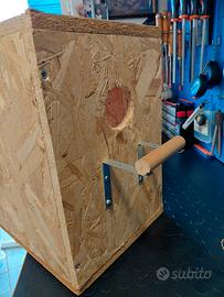 nido per pappagalli in legno