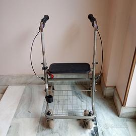 Deambulatore Rollator pieghevole 4 ruote