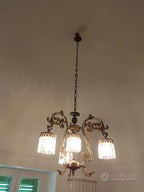 Lampadario antico a goccia