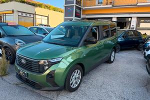 Ford Tourneo Courier 1.0 EcoBoost Titanium