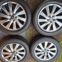 cerchi 16 Toyota Yaris con gomme estive 