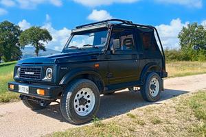 Suzuki samurai 