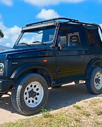 Suzuki samurai 