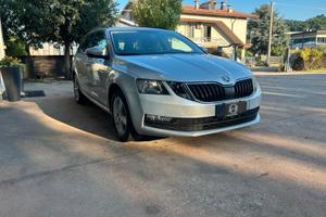Skoda Octavia 1.6 TDI CR 90 CV Wagon Ambition