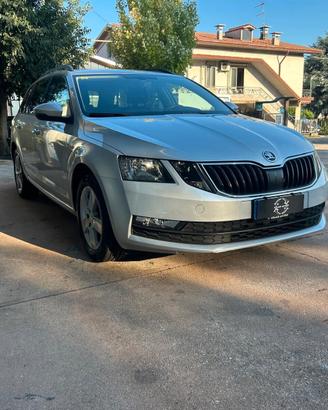 Skoda Octavia 1.6 TDI CR 90 CV Wagon Ambition