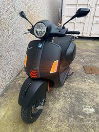 Piaggio Vespa 300 GTS hpe - 2022