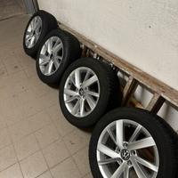 Cerchi volkswagen originali 16” con gomme invernal
