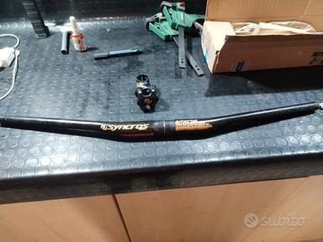 manubrio mtb in carbonio 