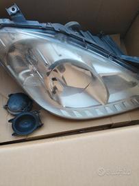 fari anteriori Mercedes classe a 180 w169 2010