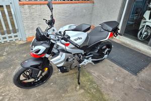 Aprilia Tuono 457