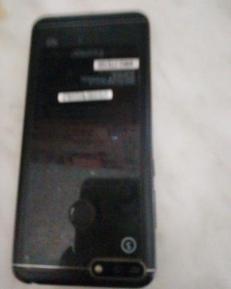2gb di RAM 16 GB di memoria 