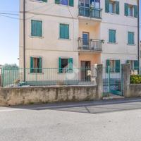 2 LOCALI A SANT'AMBROGIO DI VALPOLICELLA