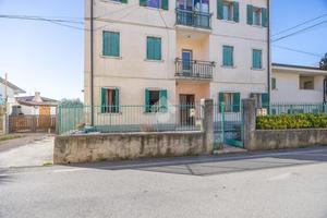 2 LOCALI A SANT'AMBROGIO DI VALPOLICELLA