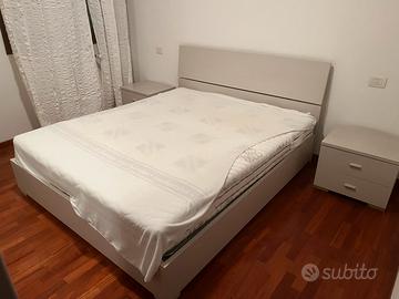 Camera da letto completa