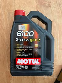Olio motore motul 5w40