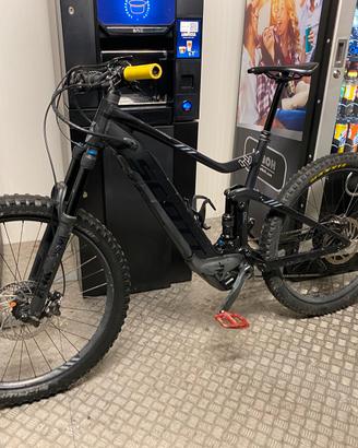 Scott 710 eride e-genius  e-bike