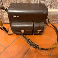 Borsa custodia Nikon vintage in pelle