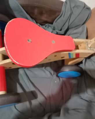 Triciclo in legno