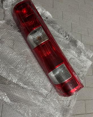 Fanale posteriore IVECO DAILY 2006-2014 ORIGINALE