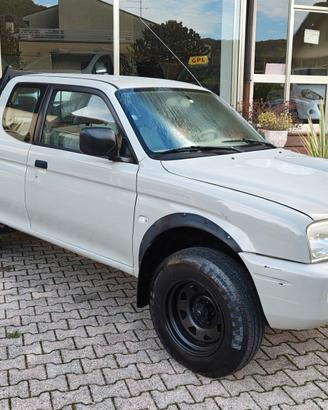MITSUBISHI L200 2.5 TDI 4WD Pick-up GL