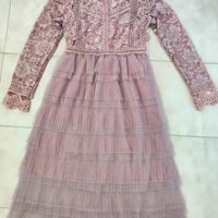 Abito in pizzo e tulle