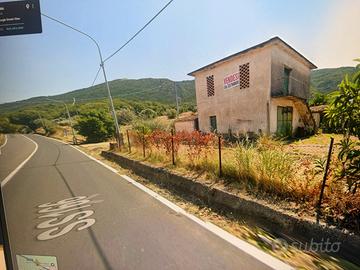Località fonte terreno con rustico lungo la ss 166