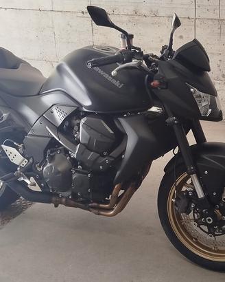 Kawasaki Z750 nero opaco