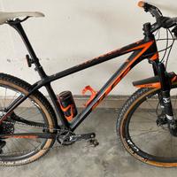 Mtb full carbon