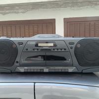 Radio registratore stereo con mangiacassette