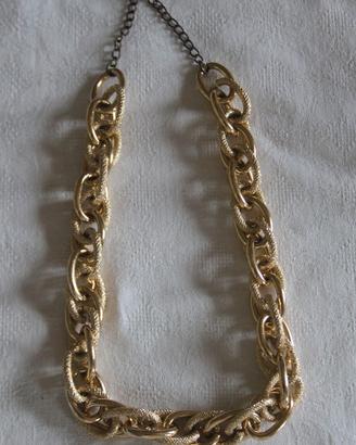 Set collana e 2 orecchini color oro