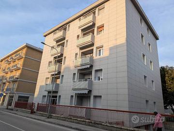Appartamento di 129 m² con 5 locali e box auto a P