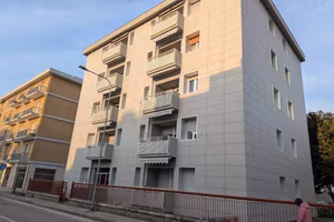 Appartamento di 129 m² con 5 locali e box auto a P
