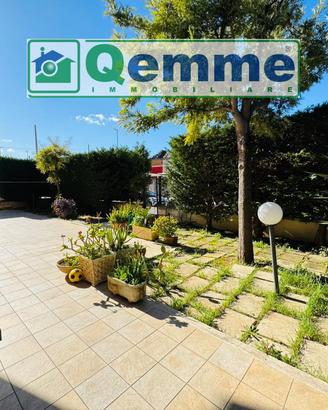 APPARTAMENTO QUADRILOCALE CON SCOPERTO E BOX AUTO