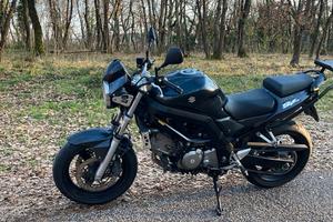 moto SUZUKI SV 650