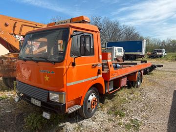 Carroattrezzi Iveco 65-10