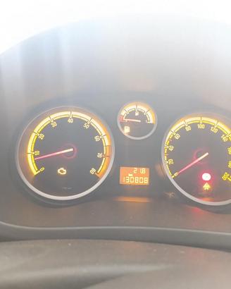 Opel corsa D 1.2 85cv 2012