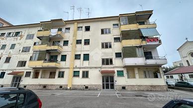 4 LOCALI A SANTA MARIA CAPUA VETERE