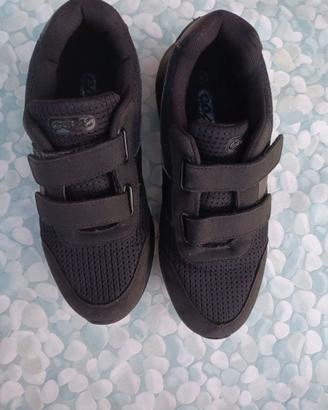scarpe da ginnastica nere da donna taglia 40