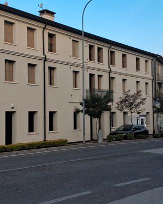 Superficie commerciale centro loreggia