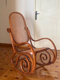 Antica Sedia a Dondolo Thonet Style Legno Curvato