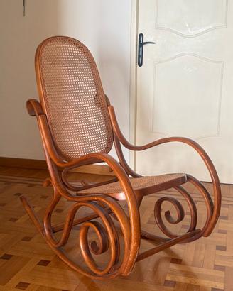 Antica Sedia a Dondolo Thonet Style Legno Curvato