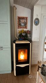 Stufa a pellet Extraflame Duchessa Steel 10 kW – 2