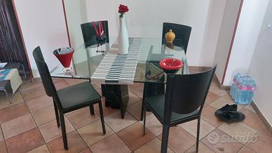 tavolo cristallo 8 persone 