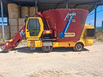 Carro miscelatore semovente AGM Vantage 170