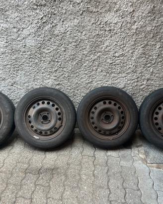 Cerchi con Gomme Opel Meriva