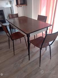 tavolo e sedie cucina 