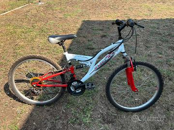 Bicicletta Apollo Outrider da ragazzo