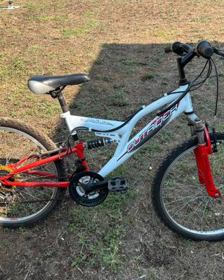 Bicicletta Apollo Outrider da ragazzo